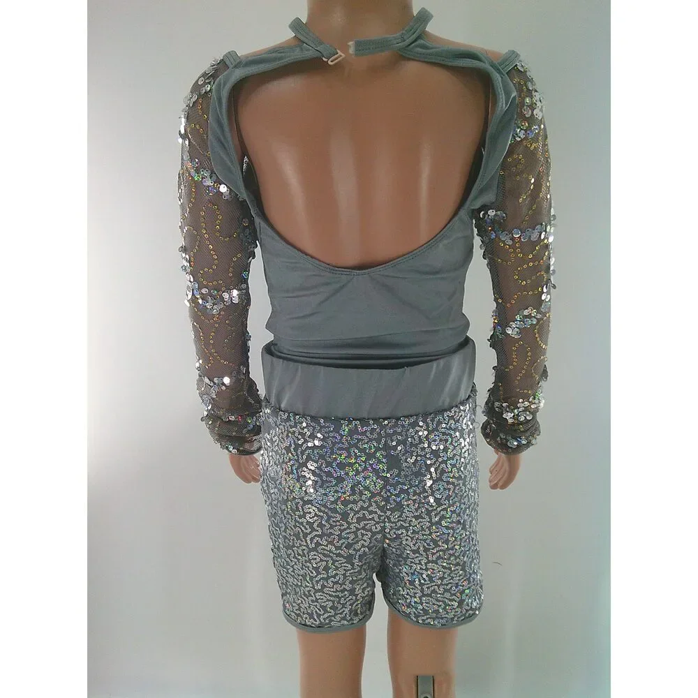 Pre-Owned Dance Costume Revolution RC22843 Medium Child Silver Jazz Sequins